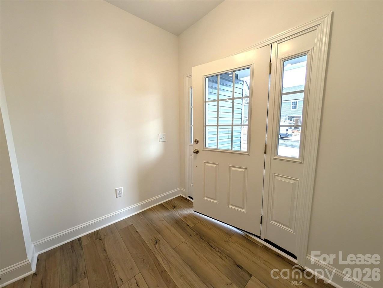 7712 Ethora Way - Photo 2 of 24