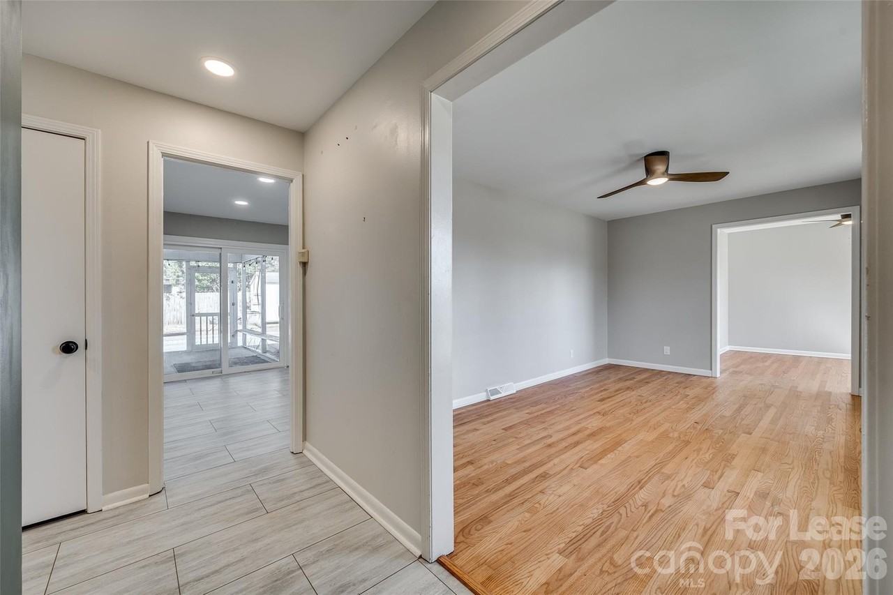 1615 Tillman St - Photo 7 of 37