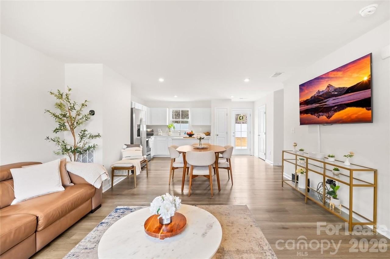 4447 Wild Ridge Dr - Photo 3 of 16