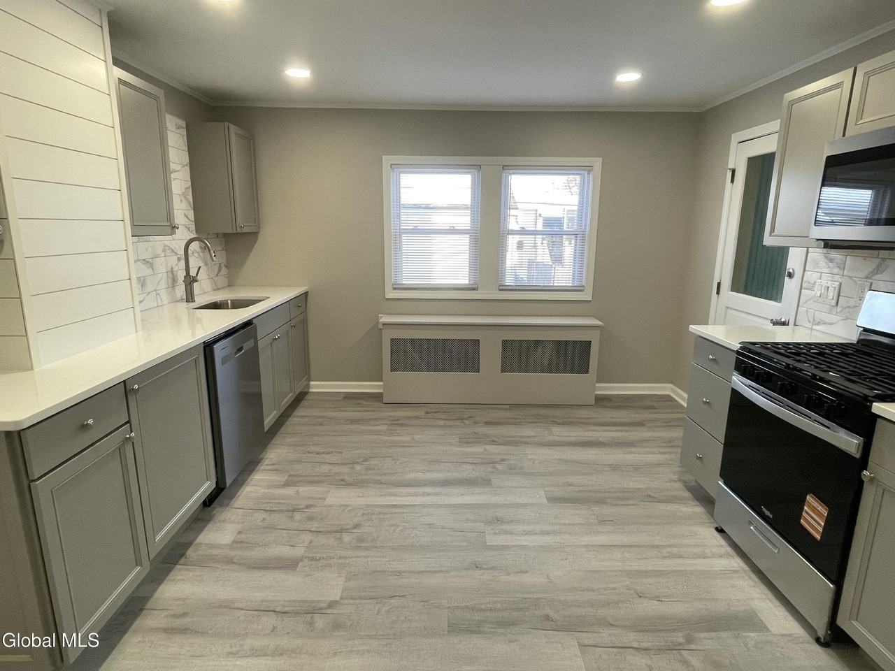 28 Leversee Ave Unit 1 #1 - Photo 3 of 14