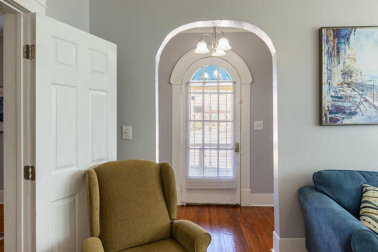 1812 Central Avenue - Photo 4 of 40