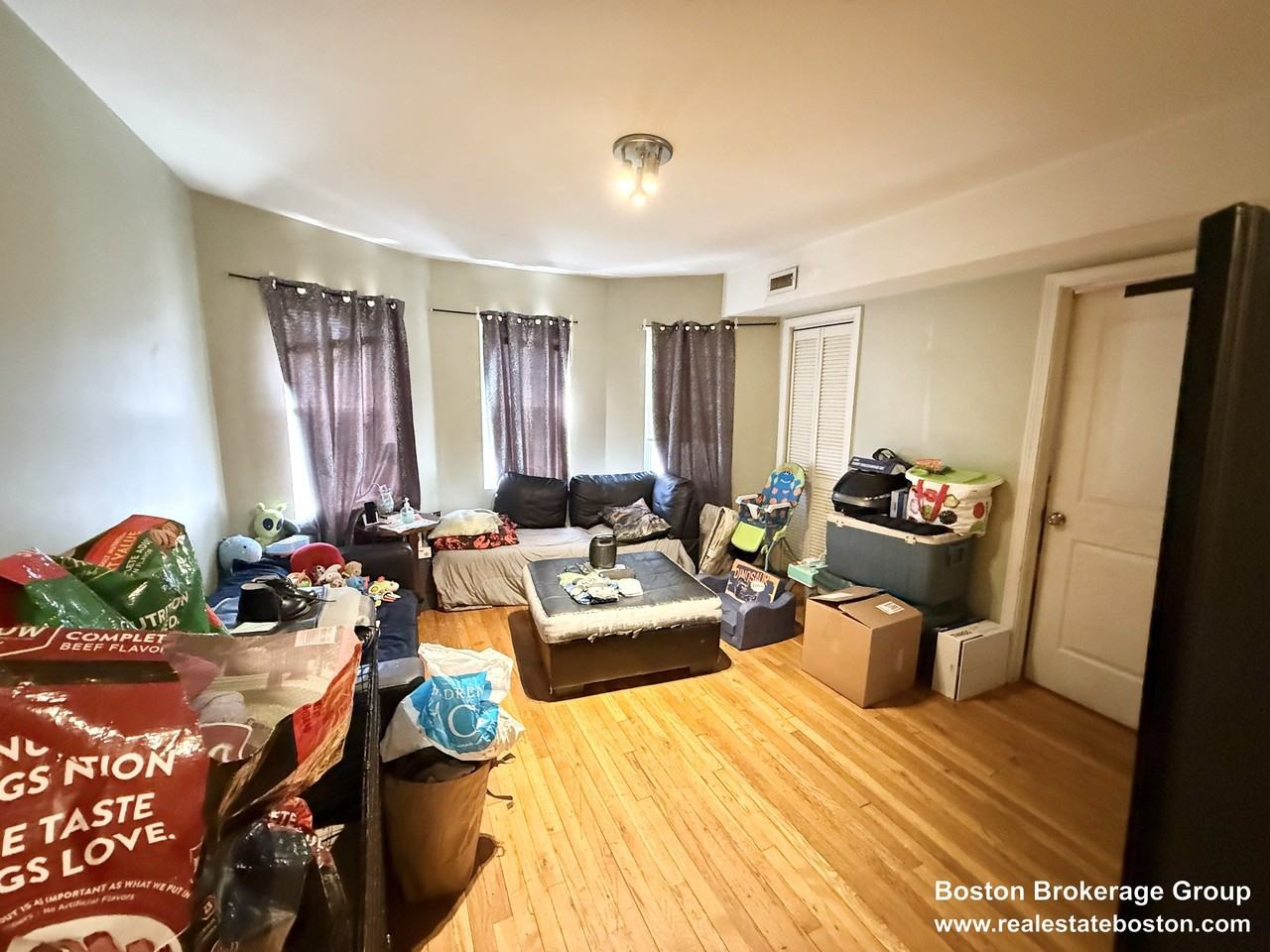 4043 Washington St #3 - Photo 6 of 11