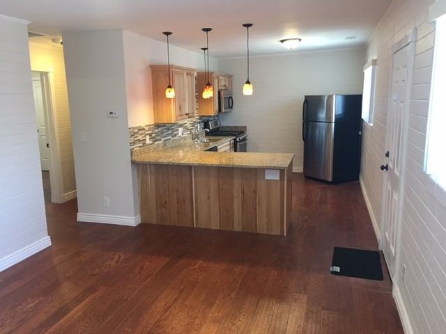 Bennett 6-plex - Photo 6 of 23