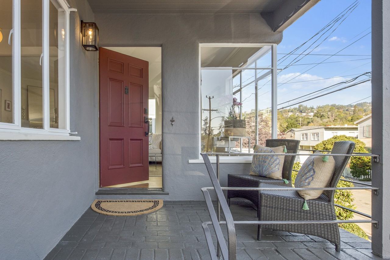 3945 Canon Ave - Photo 2 of 43