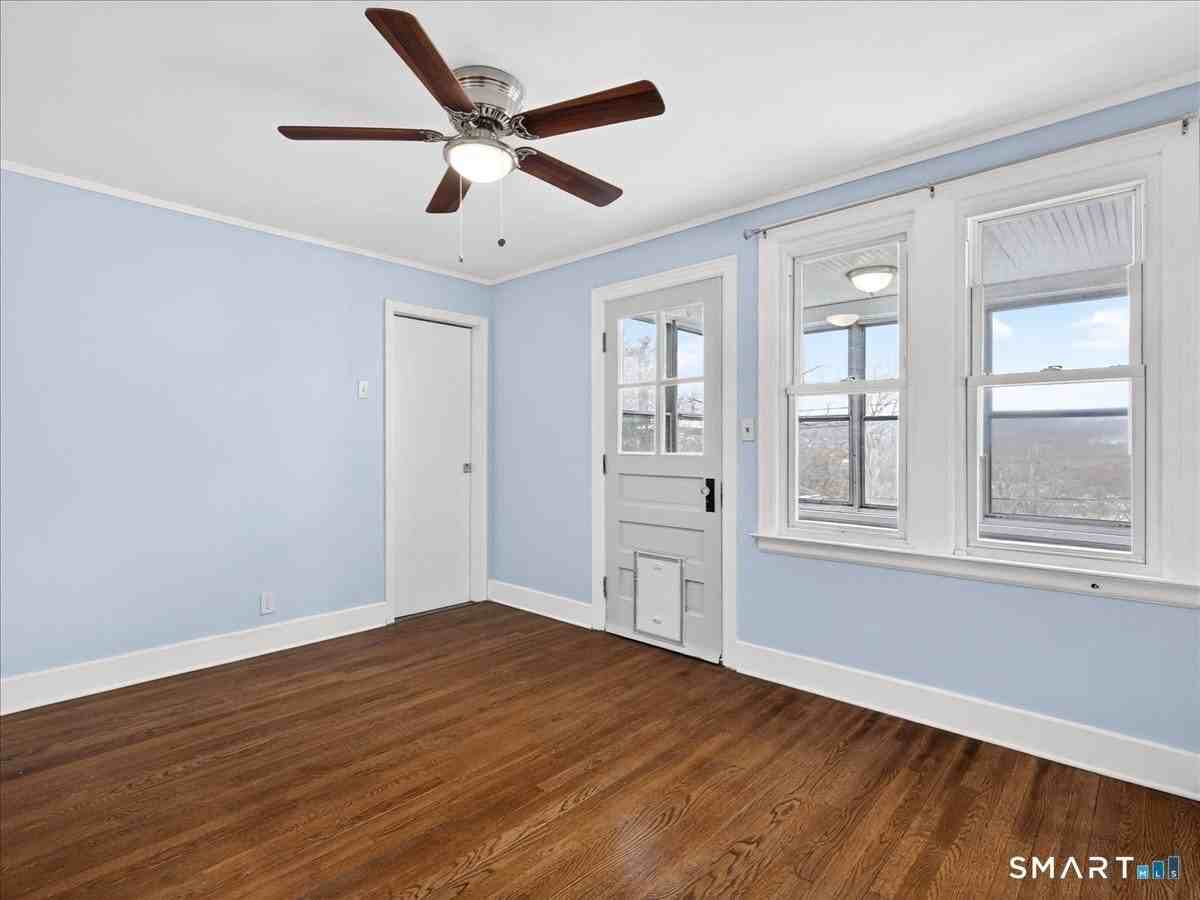 91 Jewett St 2nd Fl #2ndFL - Photo 7 of 33