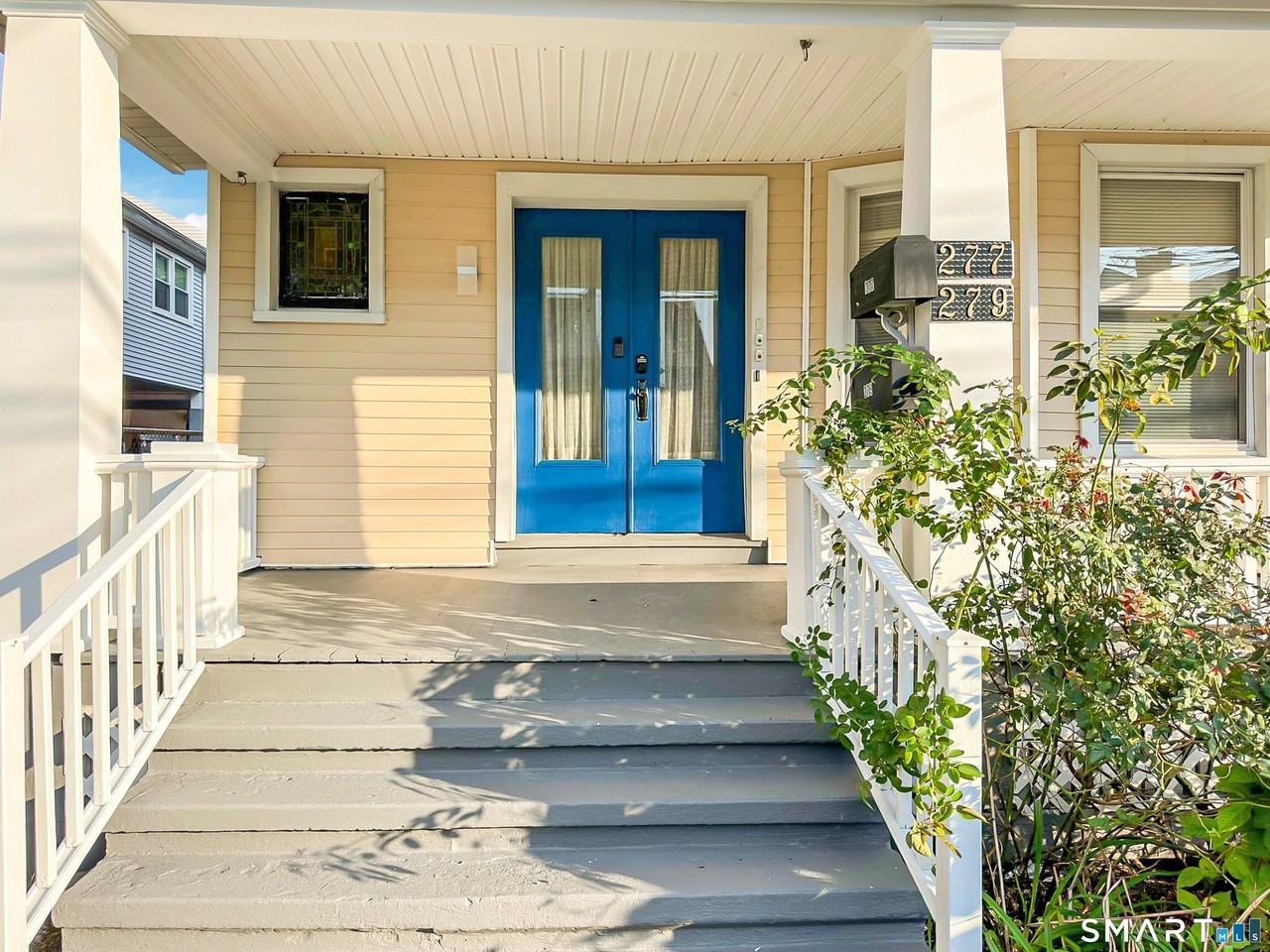 277 Maplewood Ave - Photo 2 of 22