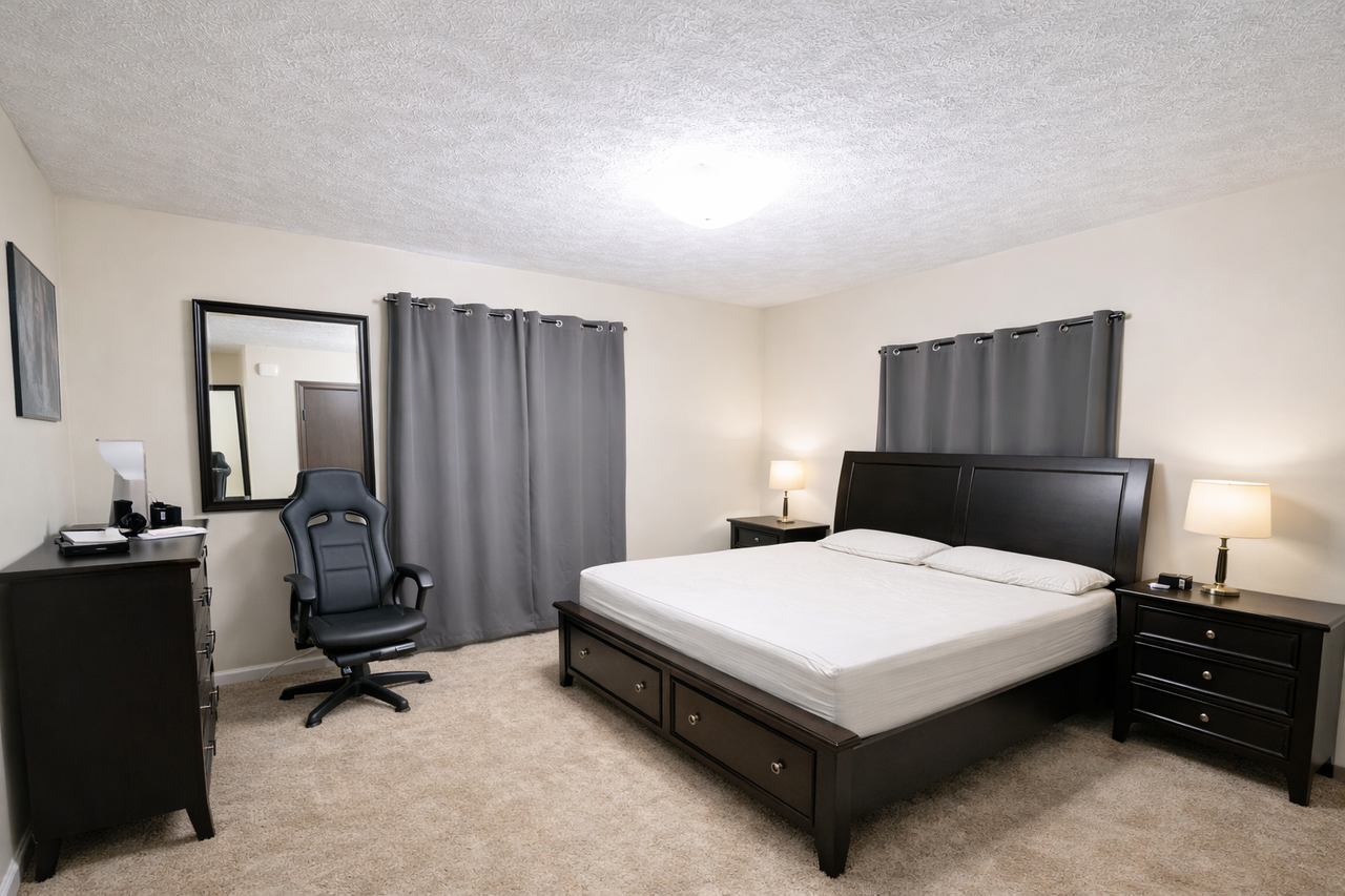 832 Flats - 322 N 6th Ave - Photo 2 of 5