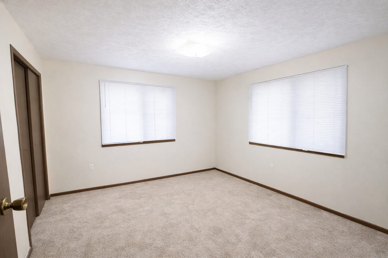 832 Flats - 322 N 6th Ave - Photo 3 of 5