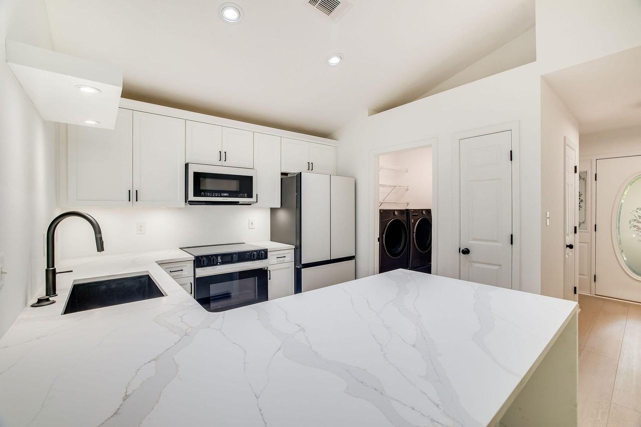 145 Bayou Landing Rd - Photo 5 of 26