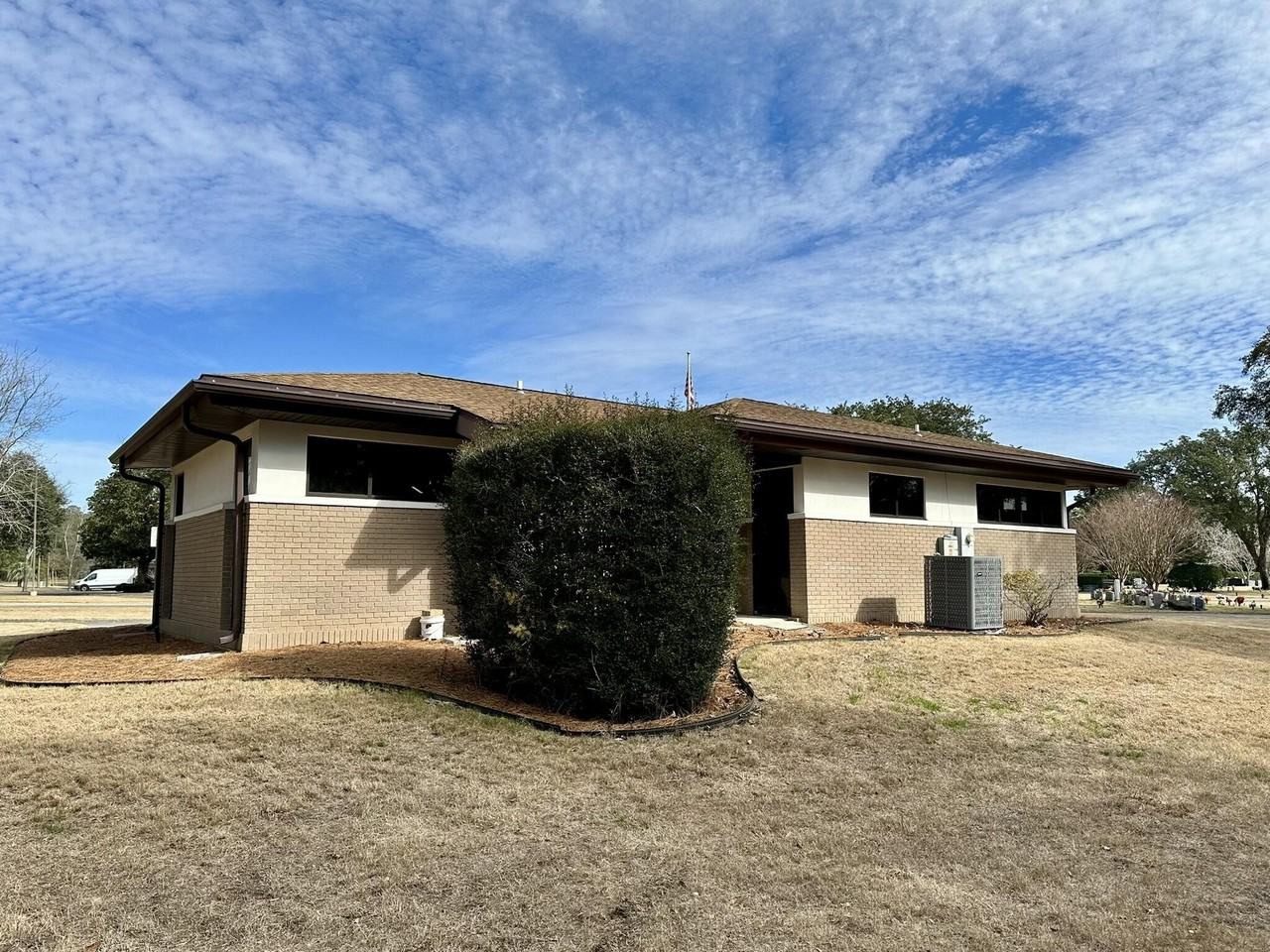 2201 Partin Dr N - Photo 6 of 17