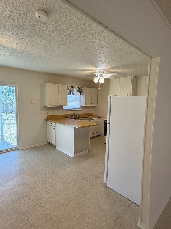 889 Tampico Cir - Photo 5 of 22