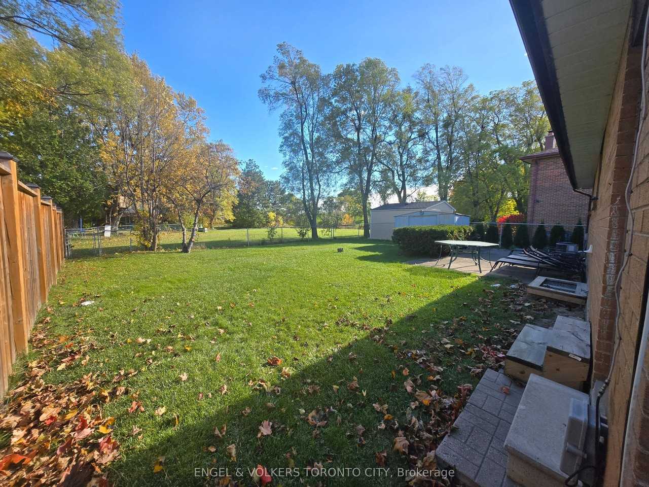 18 Elrose Rd - Photo 2 of 2