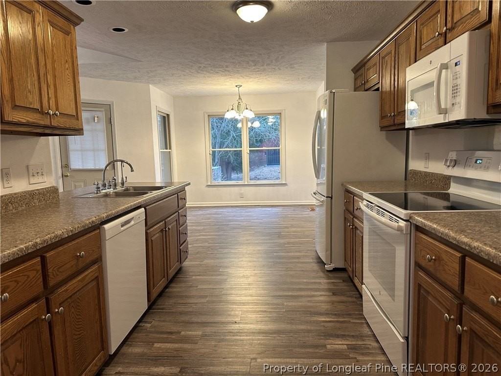 728 Bent Creek Dr - Photo 5 of 28