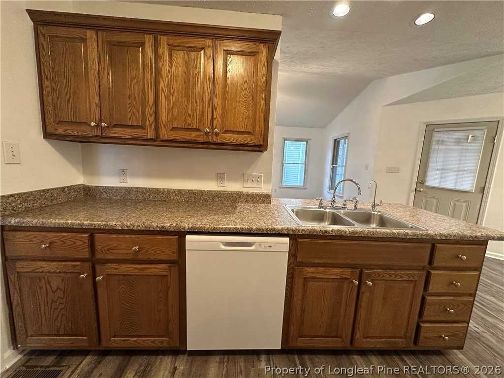 728 Bent Creek Dr - Photo 6 of 28