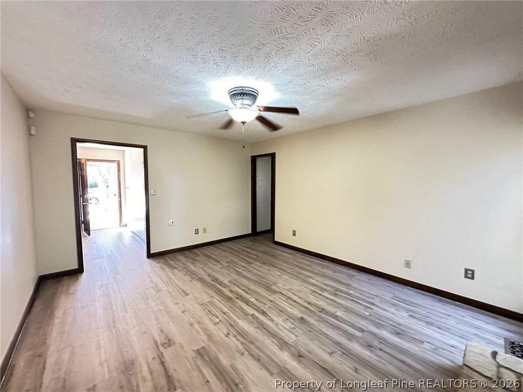 5136 Double Oaks Dr - Photo 7 of 21