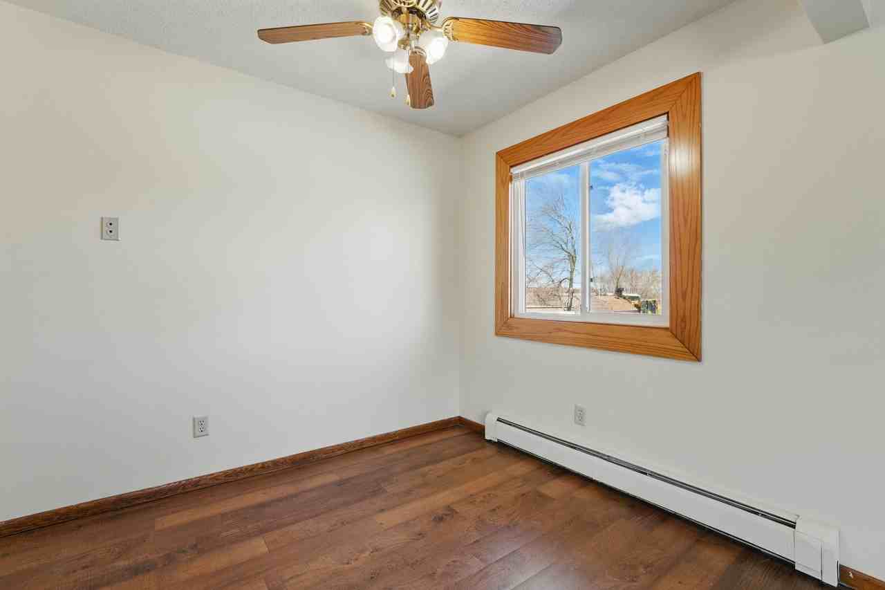 450 Brad Street - Photo 3 of 23