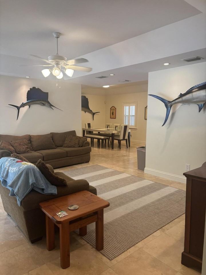 42 Transylvania Ave - Photo 6 of 37