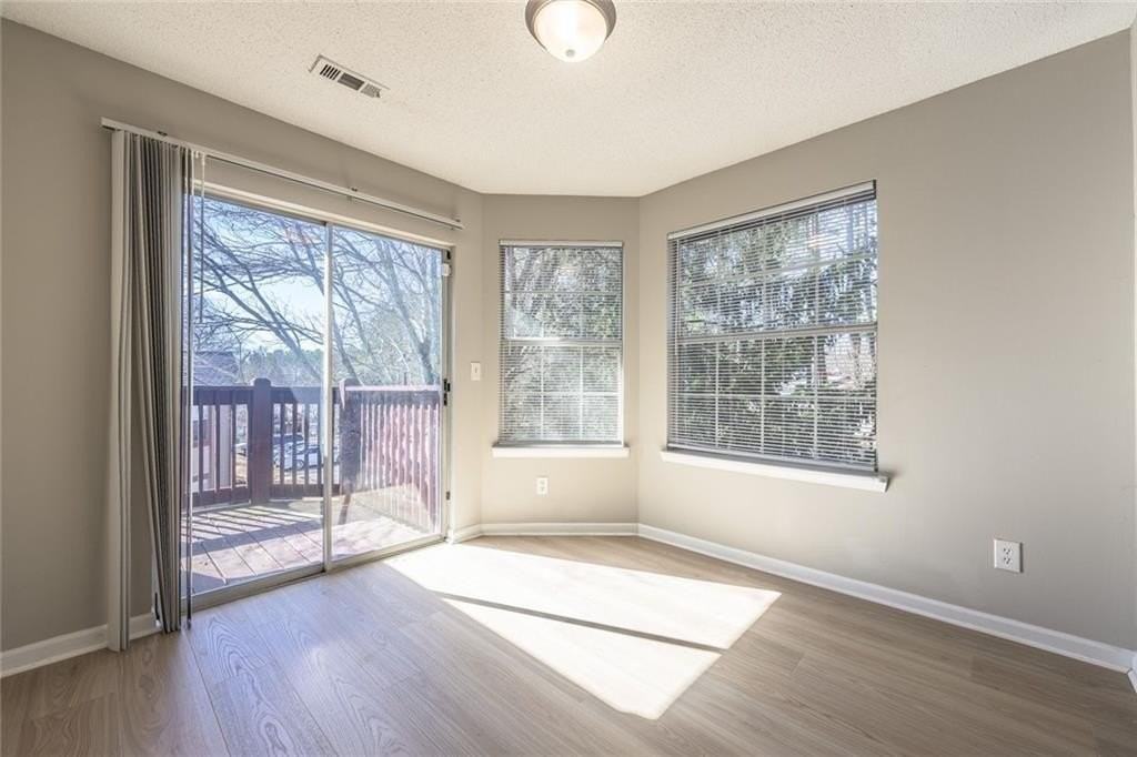 1107 Sandy Lane Dr - Photo 5 of 31