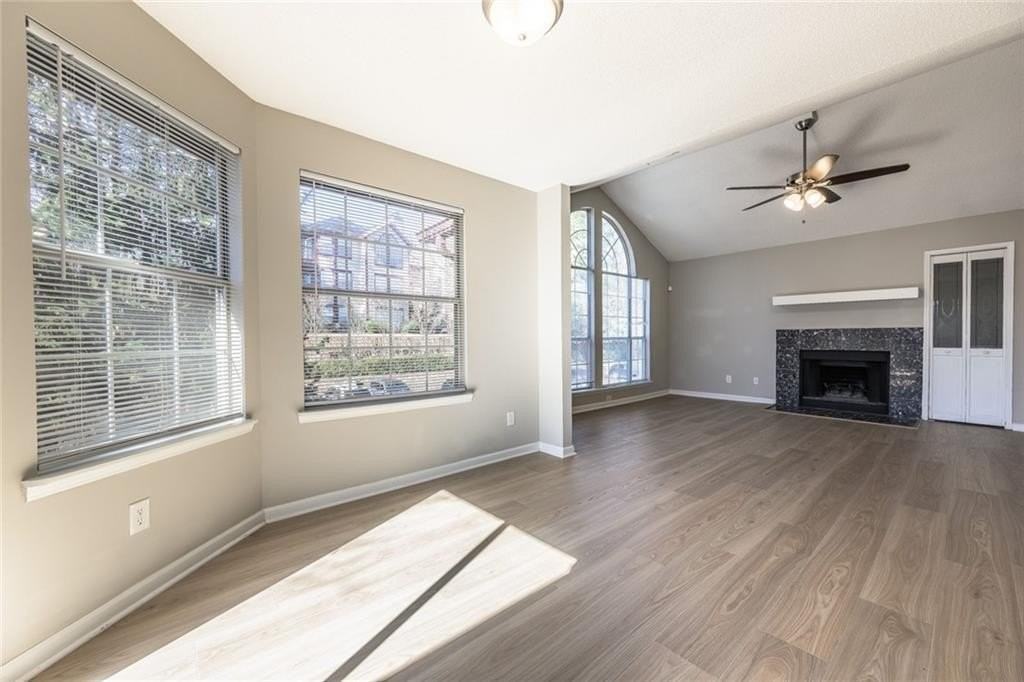 1107 Sandy Lane Dr - Photo 6 of 31