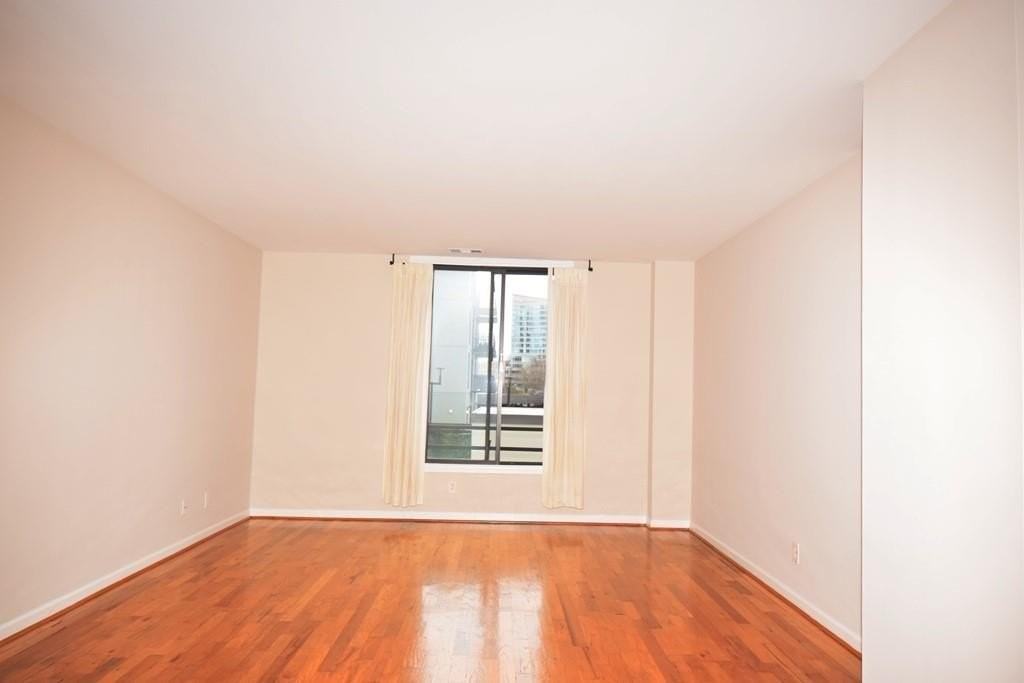 1421 Peachtree St Ne Apt 307 #307 - Photo 4 of 18