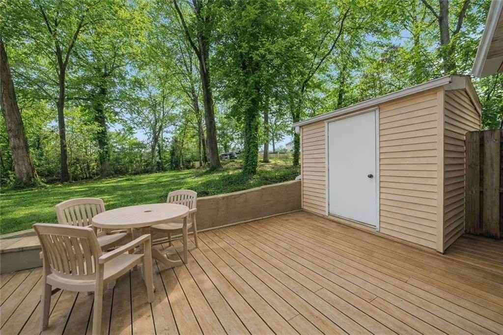 1960 Hamilton Pl Se - Photo 2 of 22