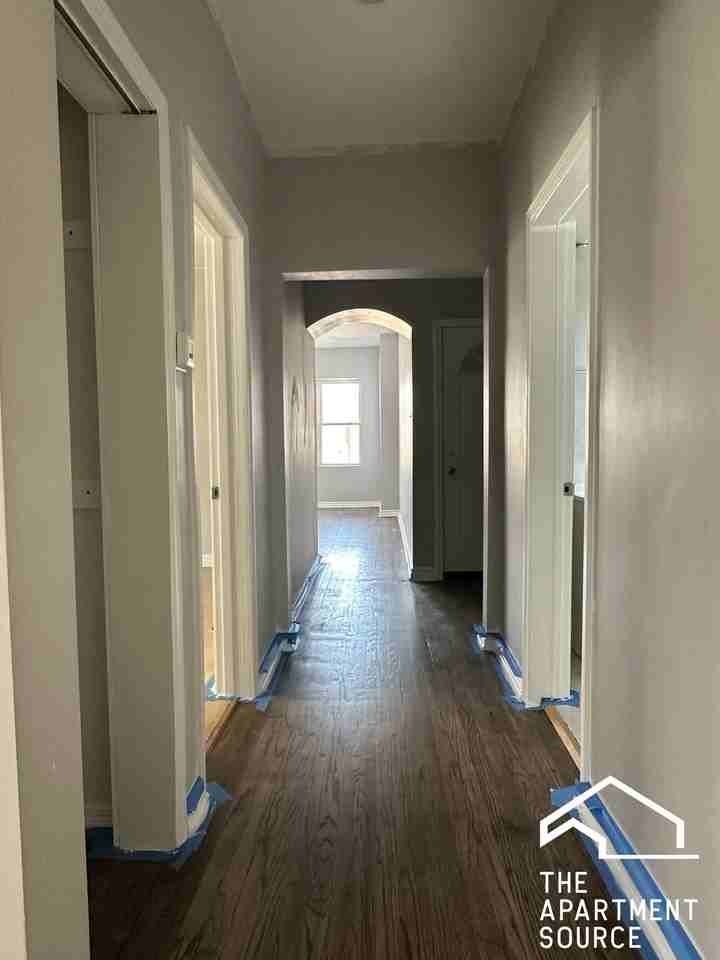 4033 W Crystal St #1 - Photo 5 of 10