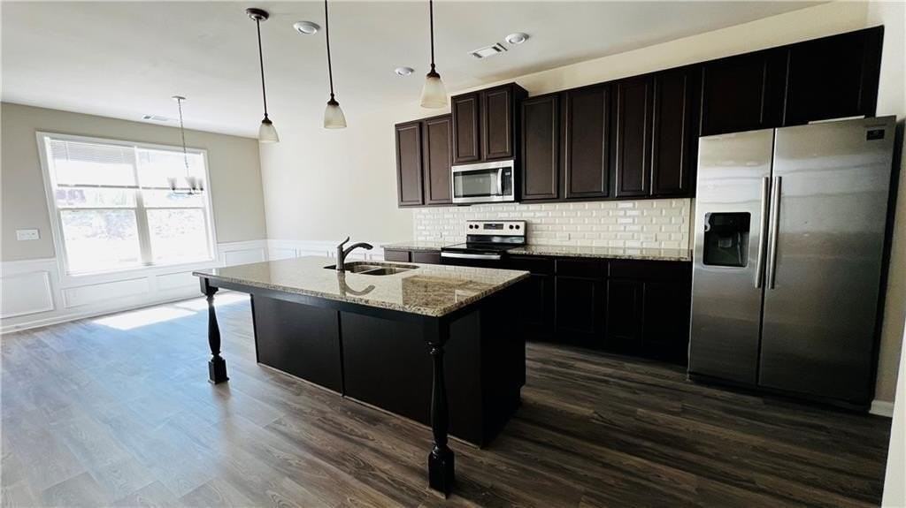 3124 Hawthorne Path - Photo 4 of 8