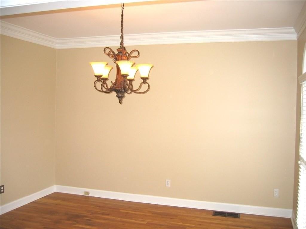 1074 Pine Grove Ave Ne - Photo 3 of 27