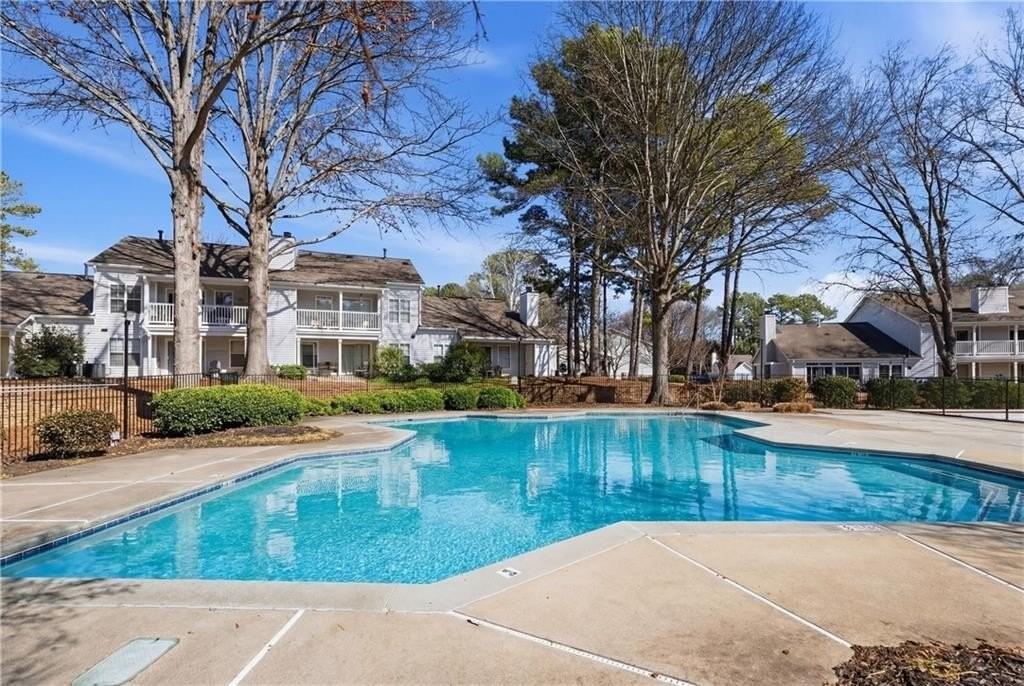 4055 Whitehall Way - Photo 5 of 27