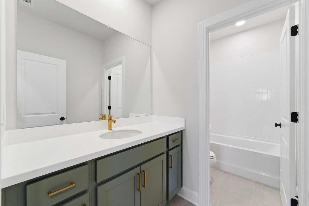 2005 Vesper Pointe - Photo 3 of 35