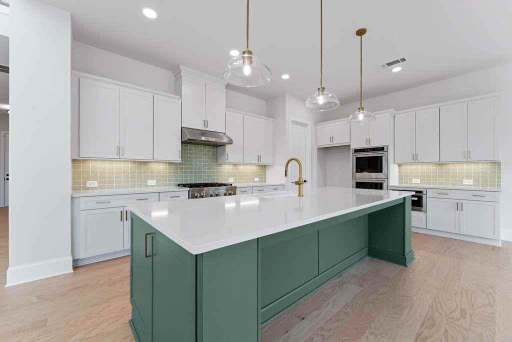 2005 Vesper Pointe - Photo 5 of 35