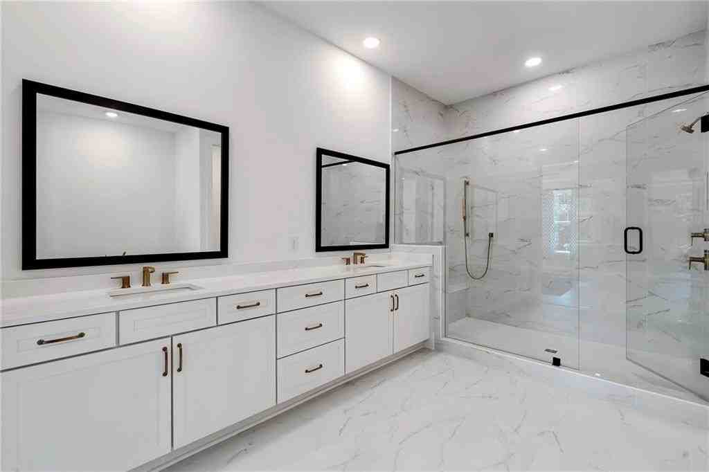 2042 Juliette Ave - Photo 3 of 50