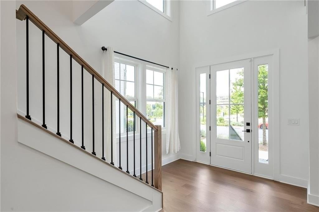 2042 Juliette Ave - Photo 7 of 50