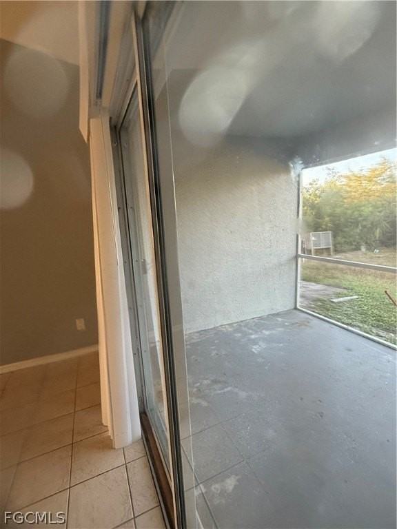 218 W 12th St - Photo 5 of 8