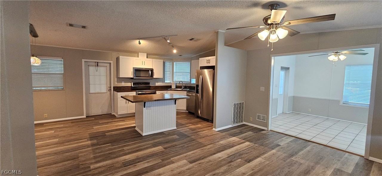 8410 Wagon Wheel Cir - Photo 7 of 21