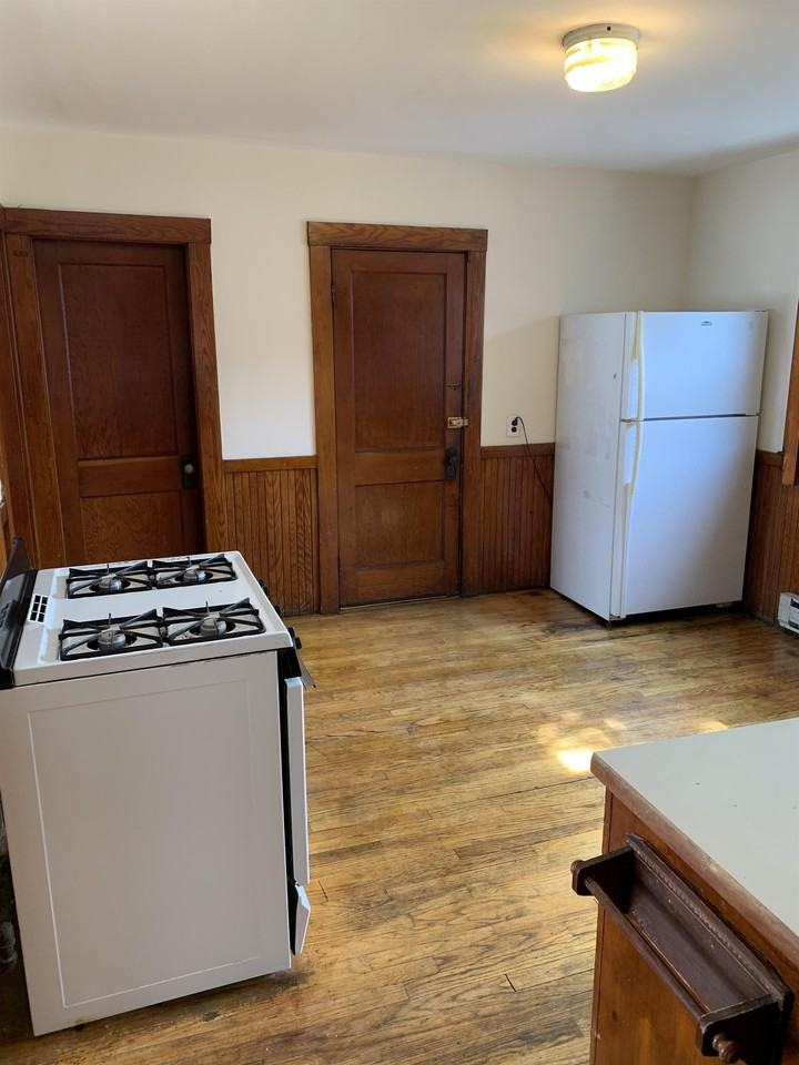 129 Albion St. - Photo 6 of 13