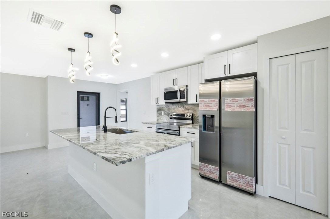 3413 27th St Sw - Photo 4 of 22