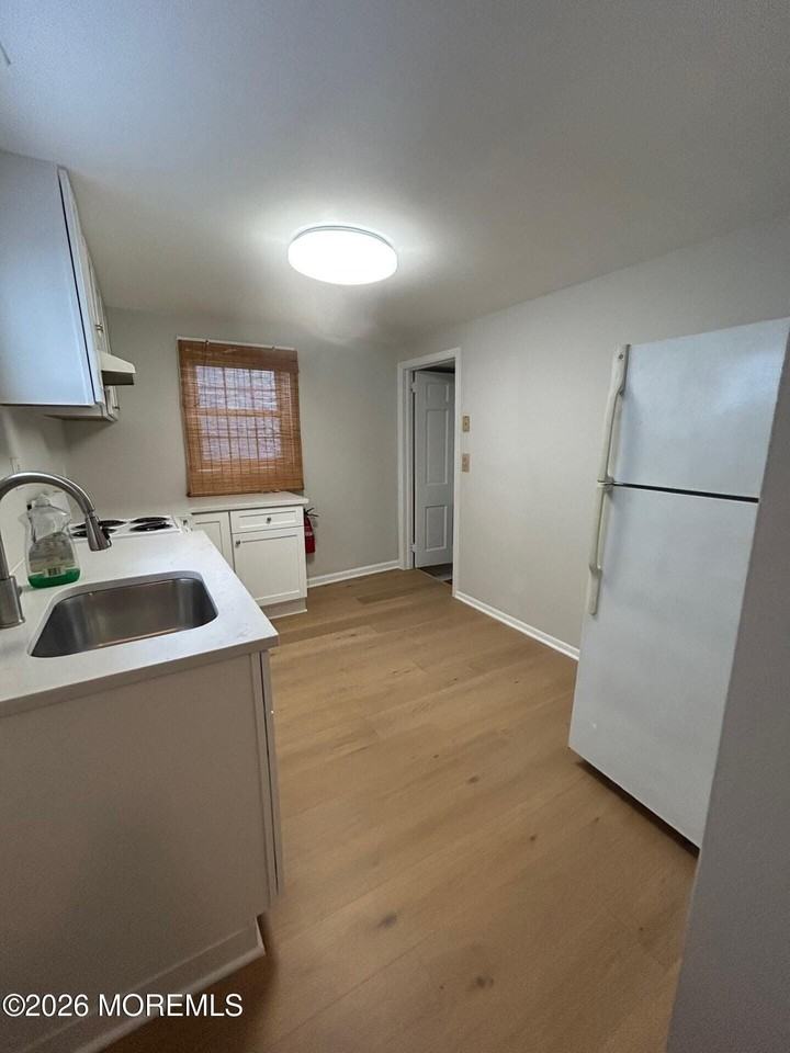 2 Peninsula Ave - Photo 3 of 7