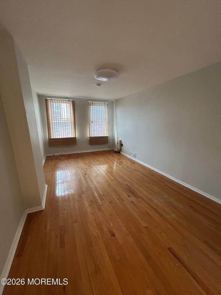 2 Peninsula Ave - Photo 6 of 7