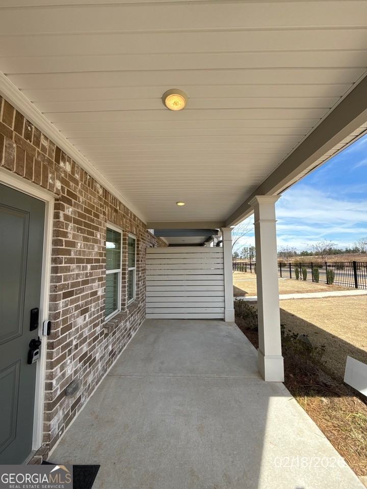 333 S Point Blvd - Photo 3 of 18