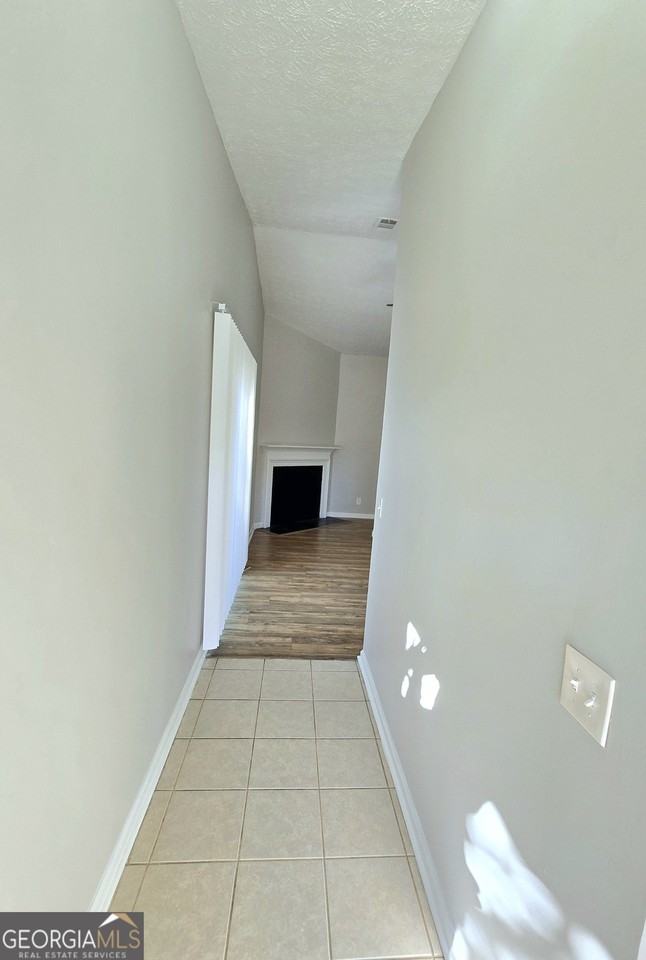 8087 Fieldstream Way - Photo 4 of 18