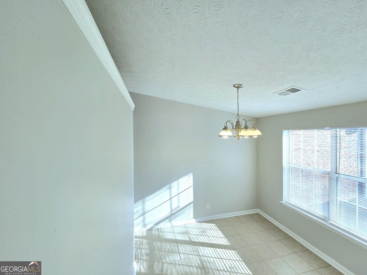 8087 Fieldstream Way - Photo 6 of 18