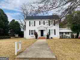 featured image of 504 Broad St Apt 5 #5