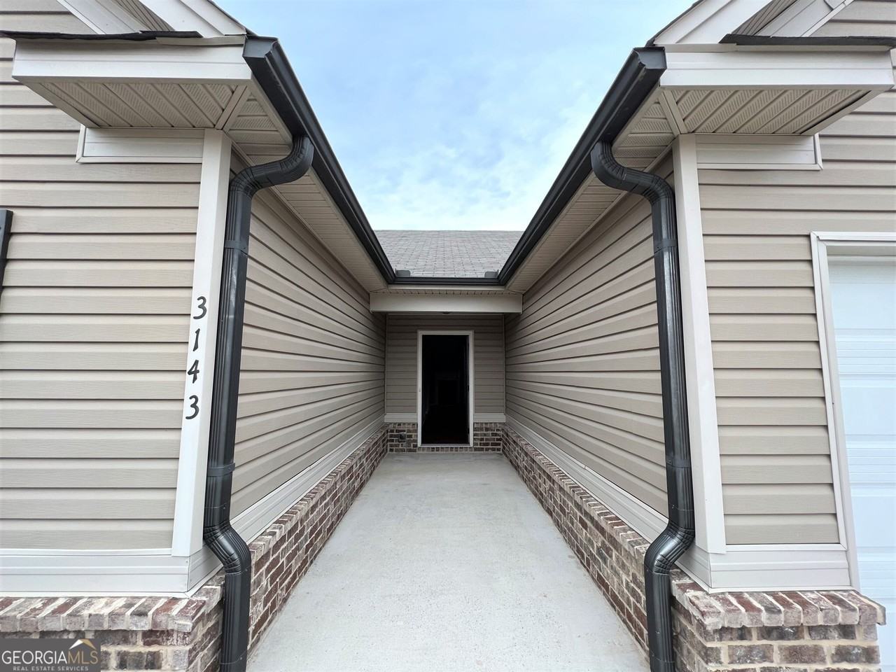 3143 Legacy Glen Path - Photo 4 of 35