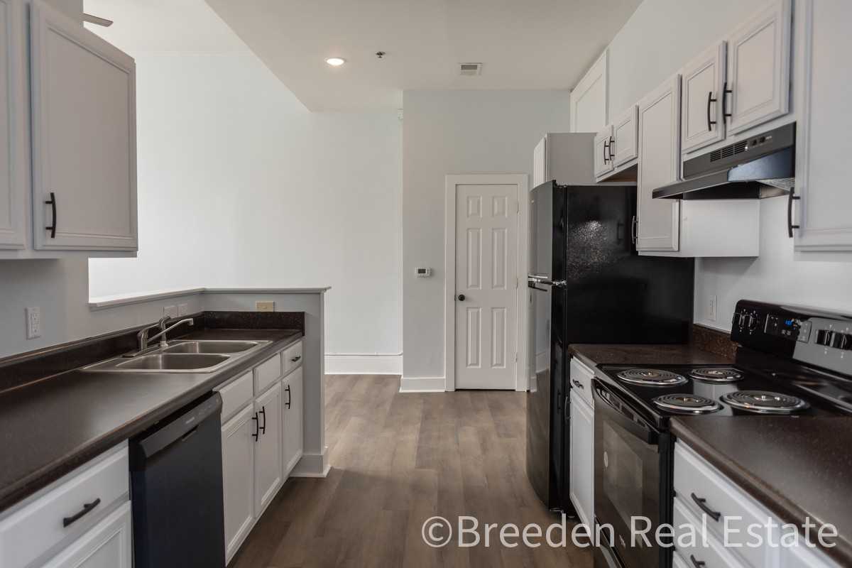 341-01: East Harper Ave Apartments - Photo 3 of 20