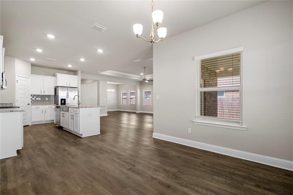 10528 N Redland St - Photo 7 of 20