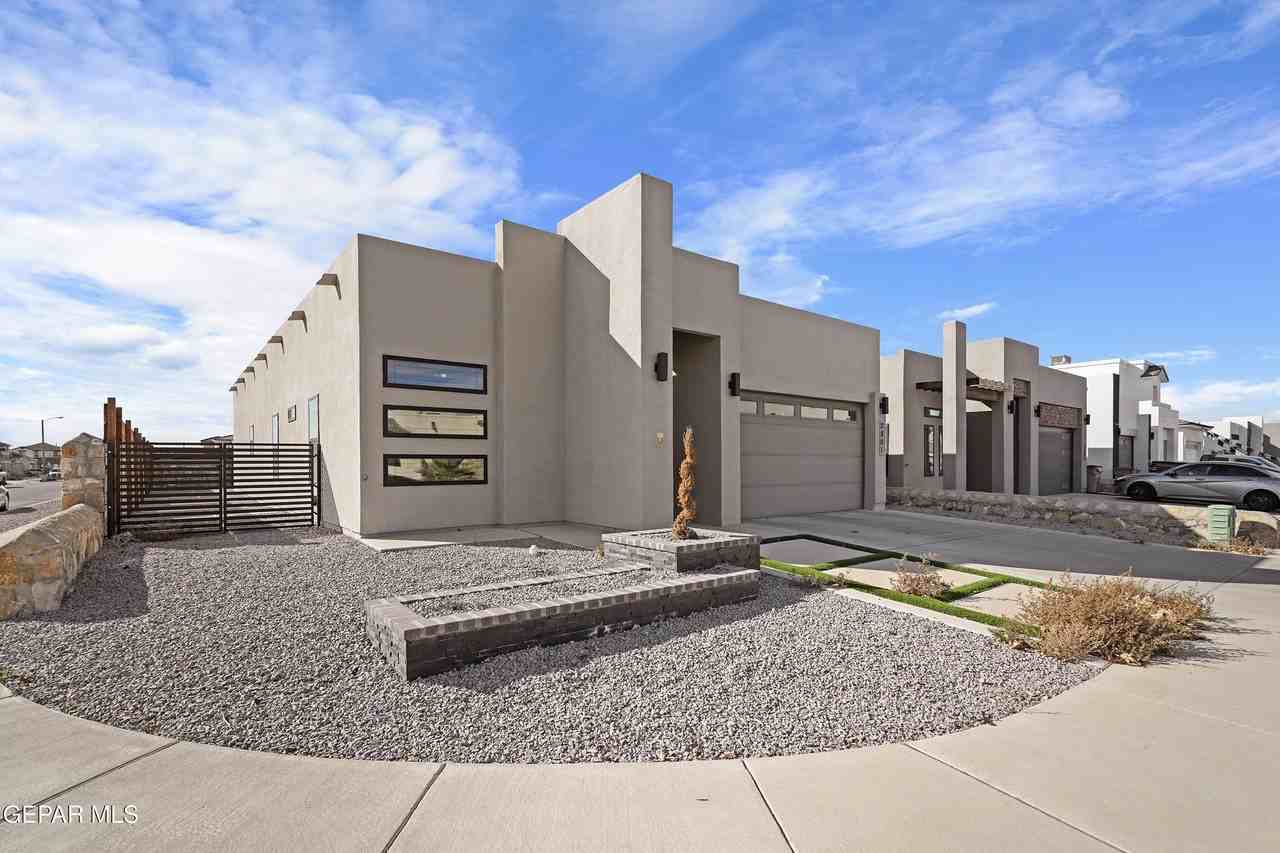 2801 Tierra Garden Dr - Photo 3 of 33