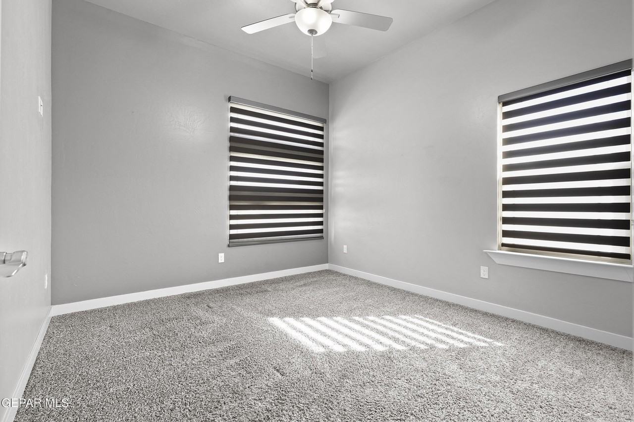 2801 Tierra Garden Dr - Photo 5 of 33