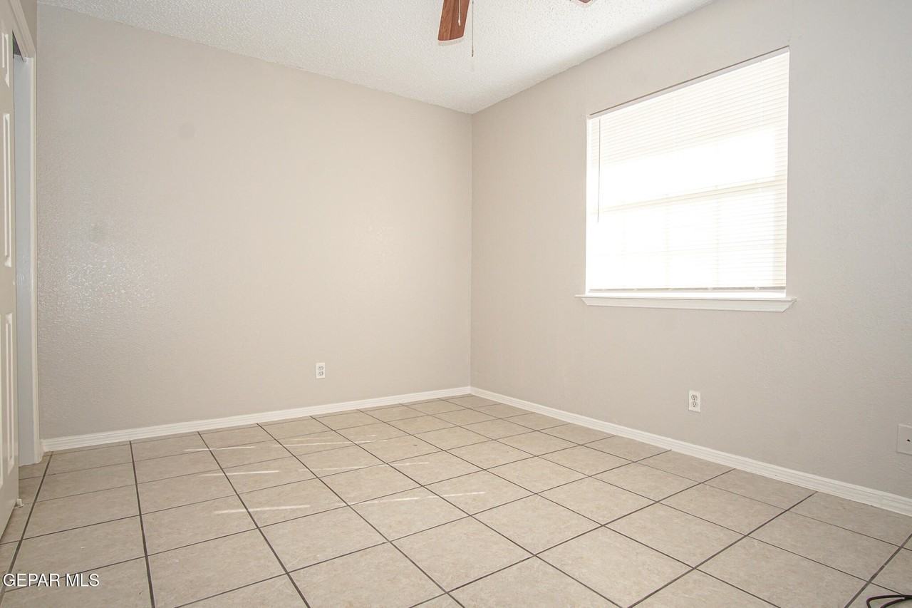 216 S Schutz Dr Apt 6 #6 - Photo 6 of 11