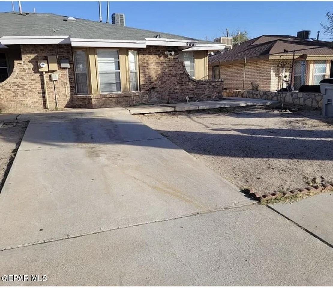 910 Destello Rd Unit A #A